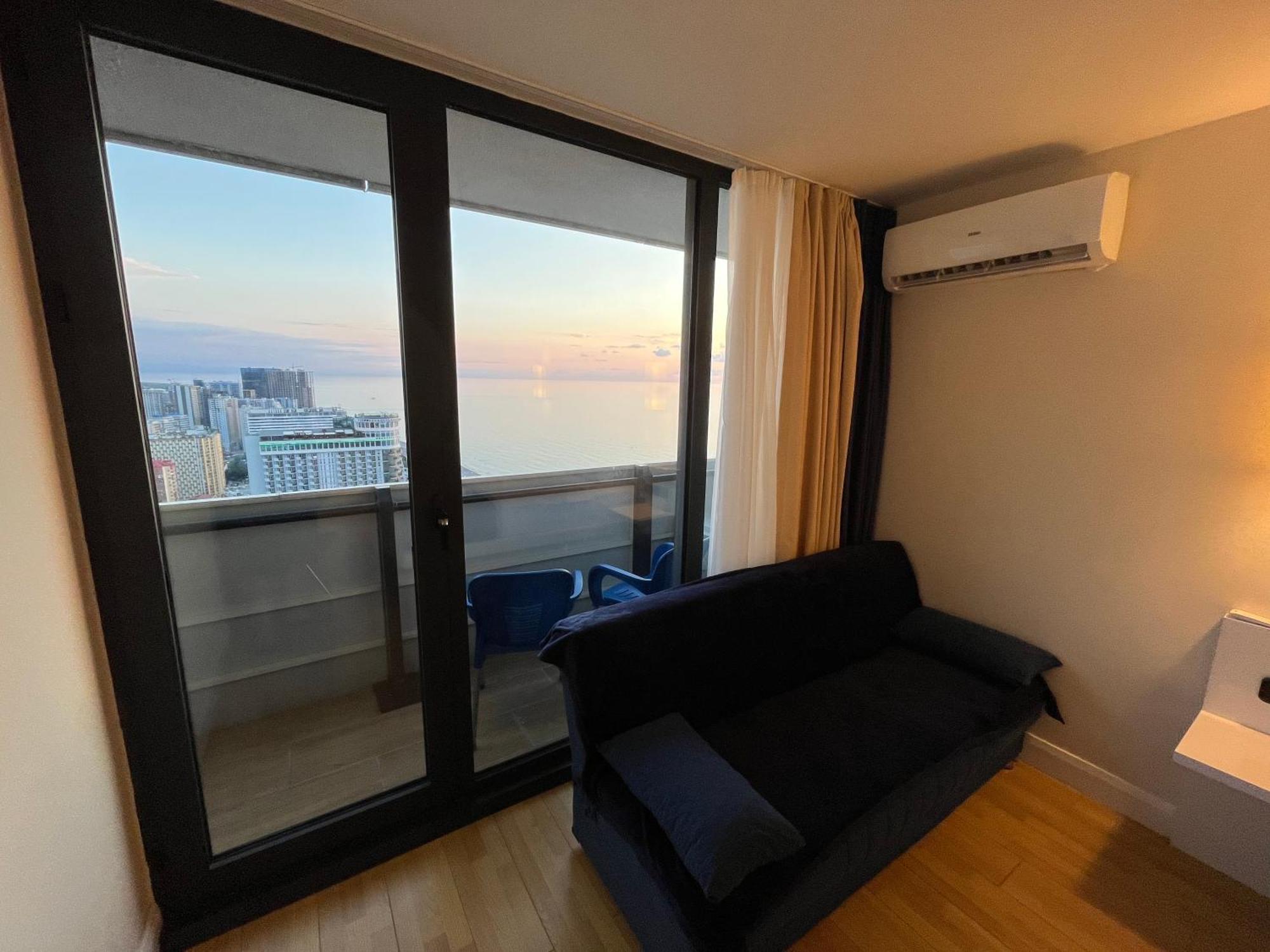 Orbi City Sun Tower 43 Floor Batumi Bagian luar foto